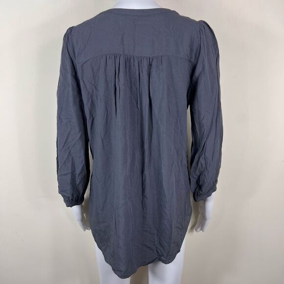 Andreé by Unit Boho Floral Embroidered Peasant Blouse in Blue/Gray - Picture 4 of 9